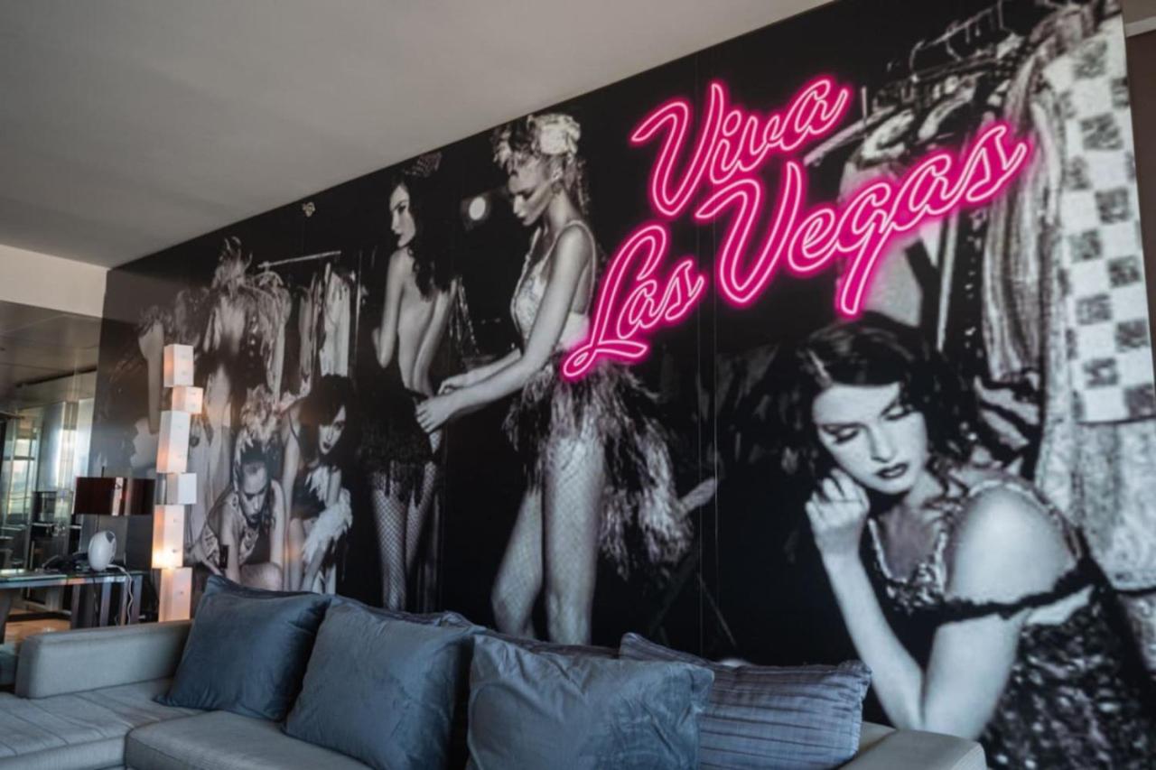 The Celine Riviera Suite at Palms Place 21/42