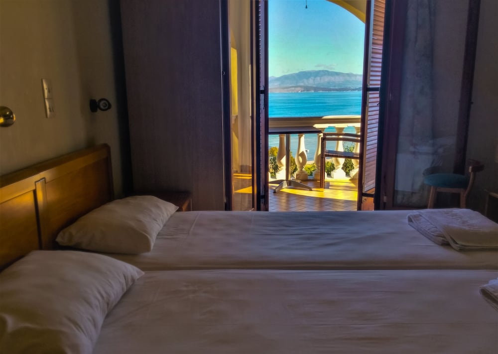 Studio, Sea View