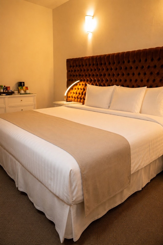 Casa Bonita Hotel and Luxury Residence 16/50