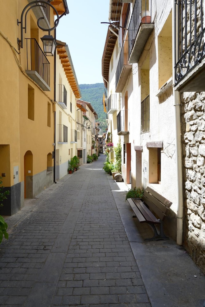 Los Nogales 24/50