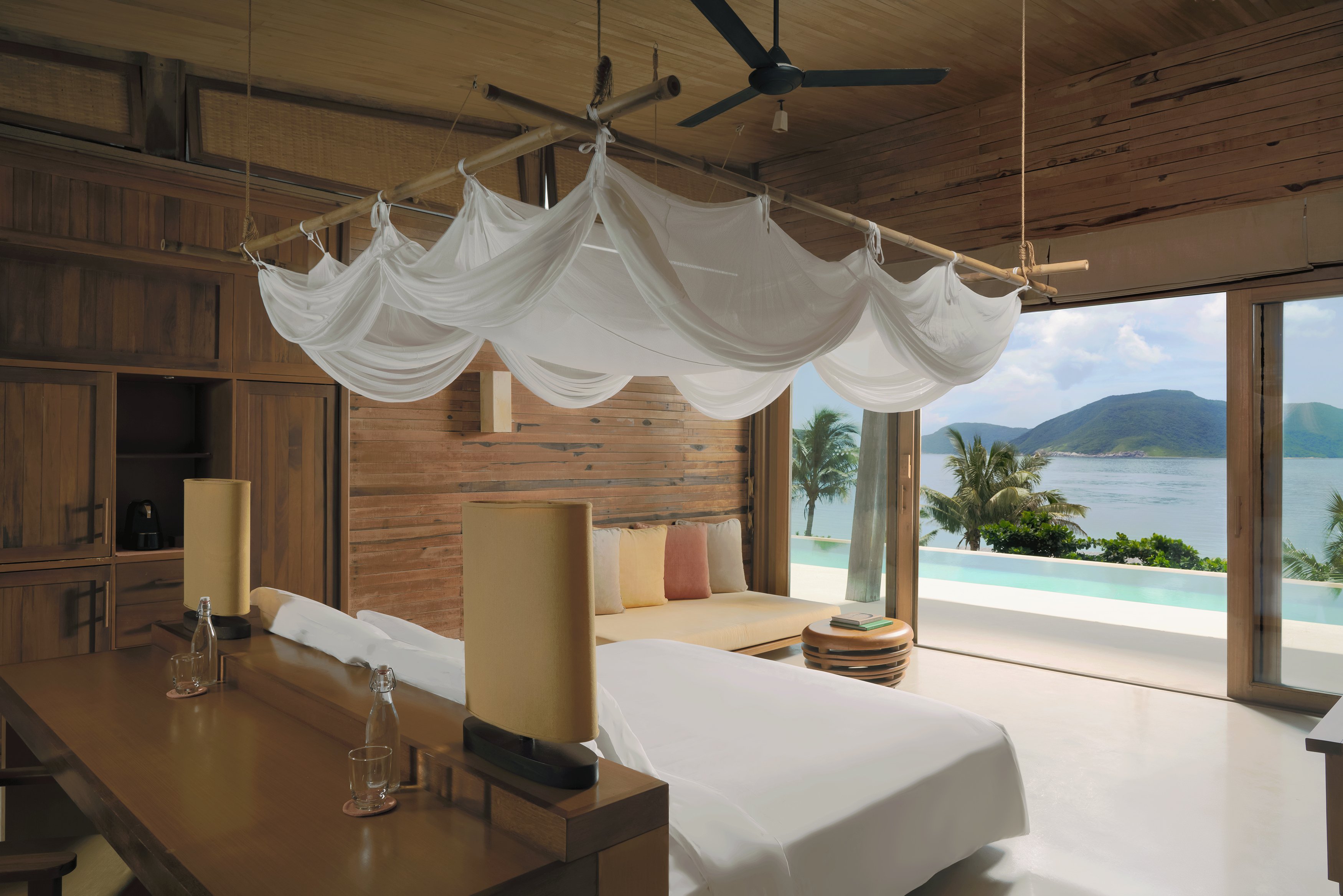 3 Bedrooms, Pool, Villa, Beach Front