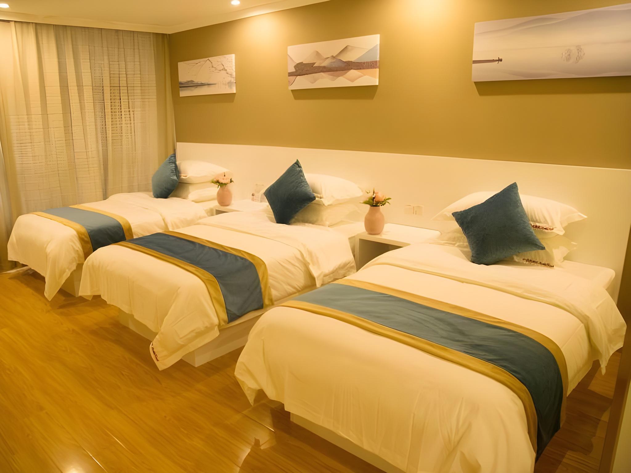 GUEST ROOM, TRIPLE