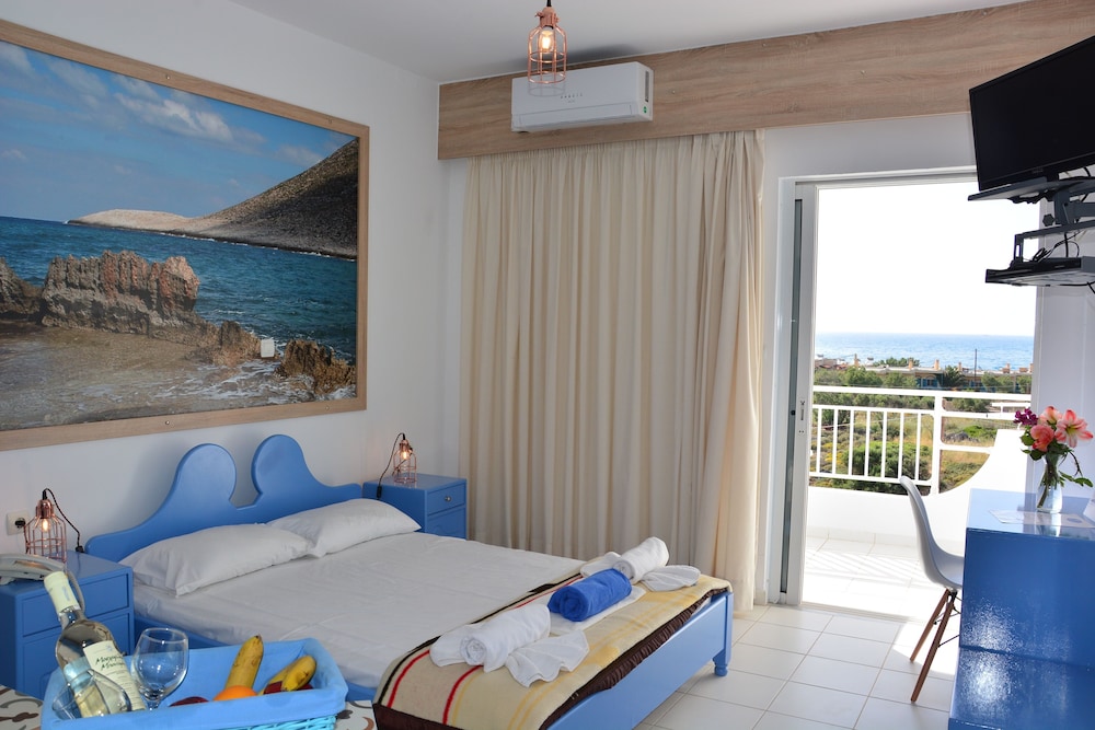 Blue Beach Villas Apartments 34/61