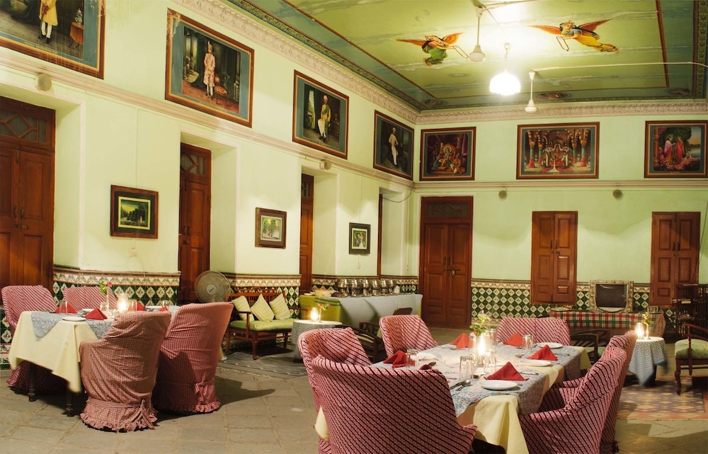 The Piramal Haveli (20th Century; Shekhavati, Rajasthan) 21/39