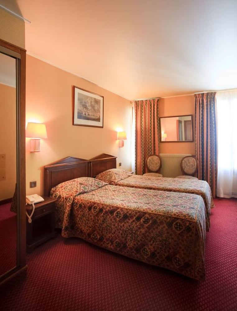 Hotel Meslay Republique 18/51