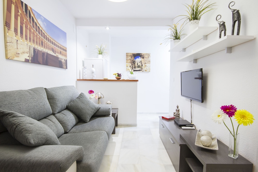 Apartamentos El Tajo 7/23