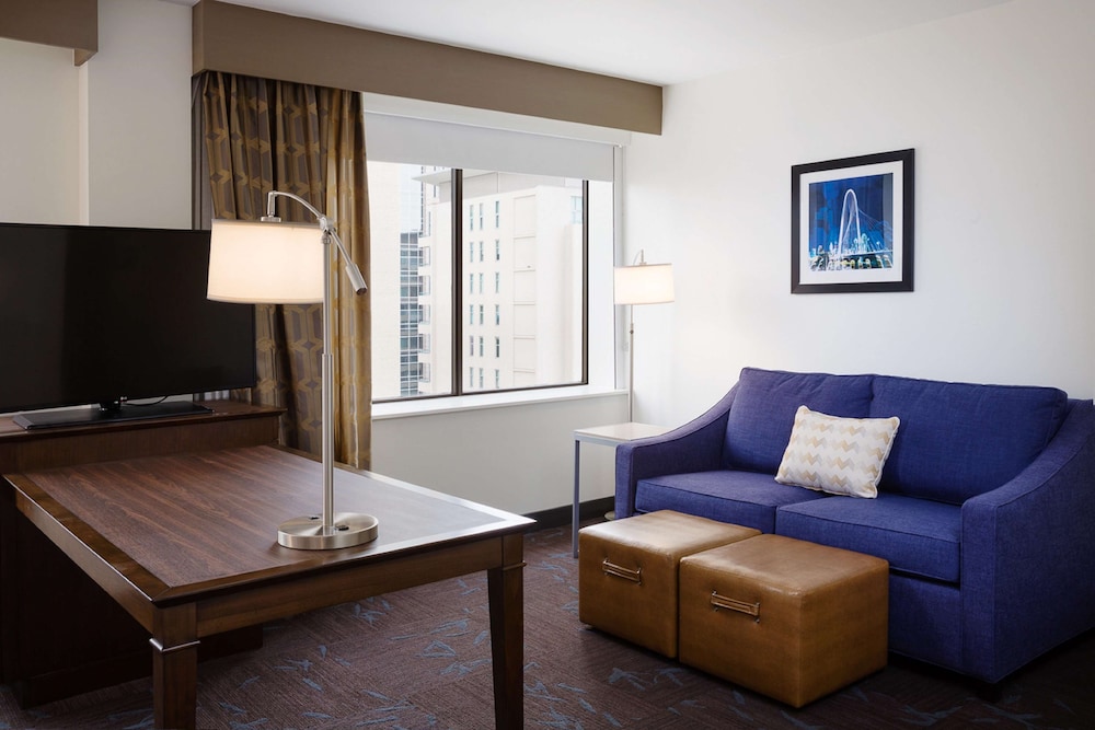 Hampton Inn Suites Dallas Downtown 61/83