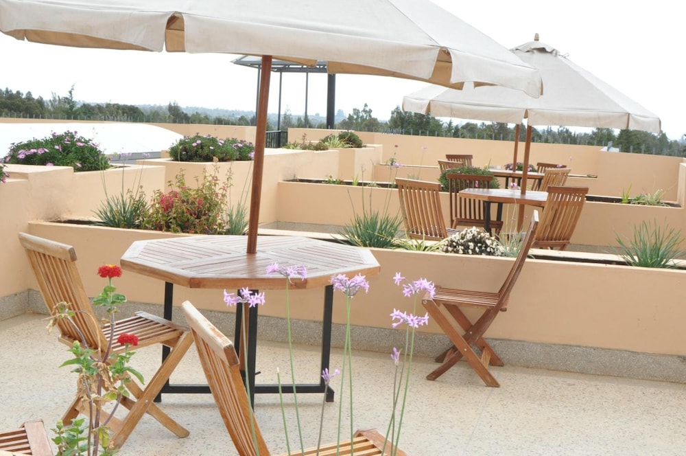 Peaks Hotel Limited 31/40