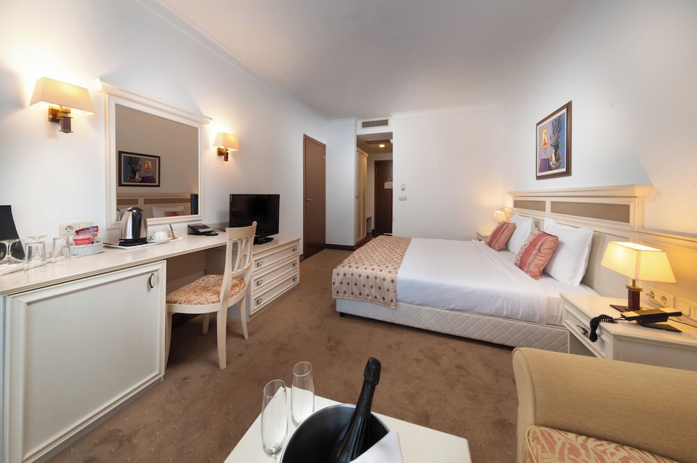 Hotel Helena Sands 19/50