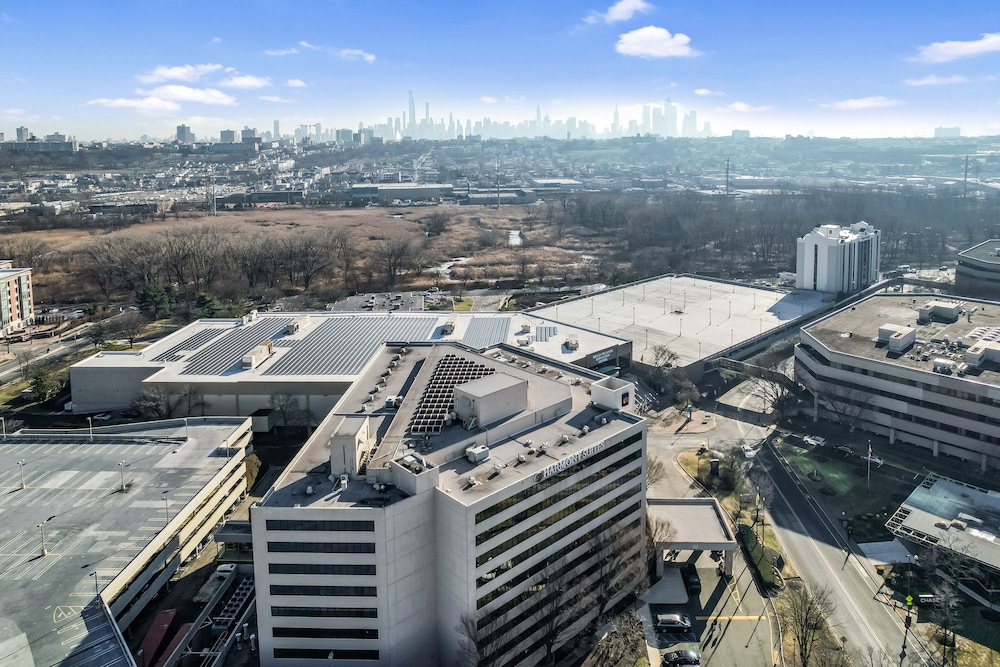 Harmony Suites Secaucus Meadowlands 38/44