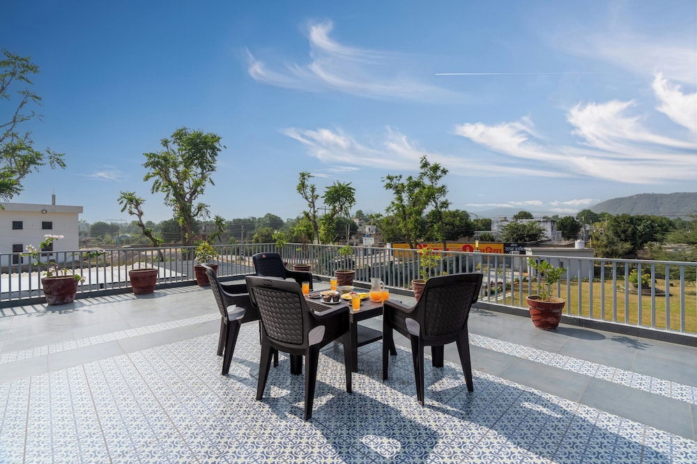 ELIVAAS Jamun Farm 2 BHK Villa with Pool 44/52