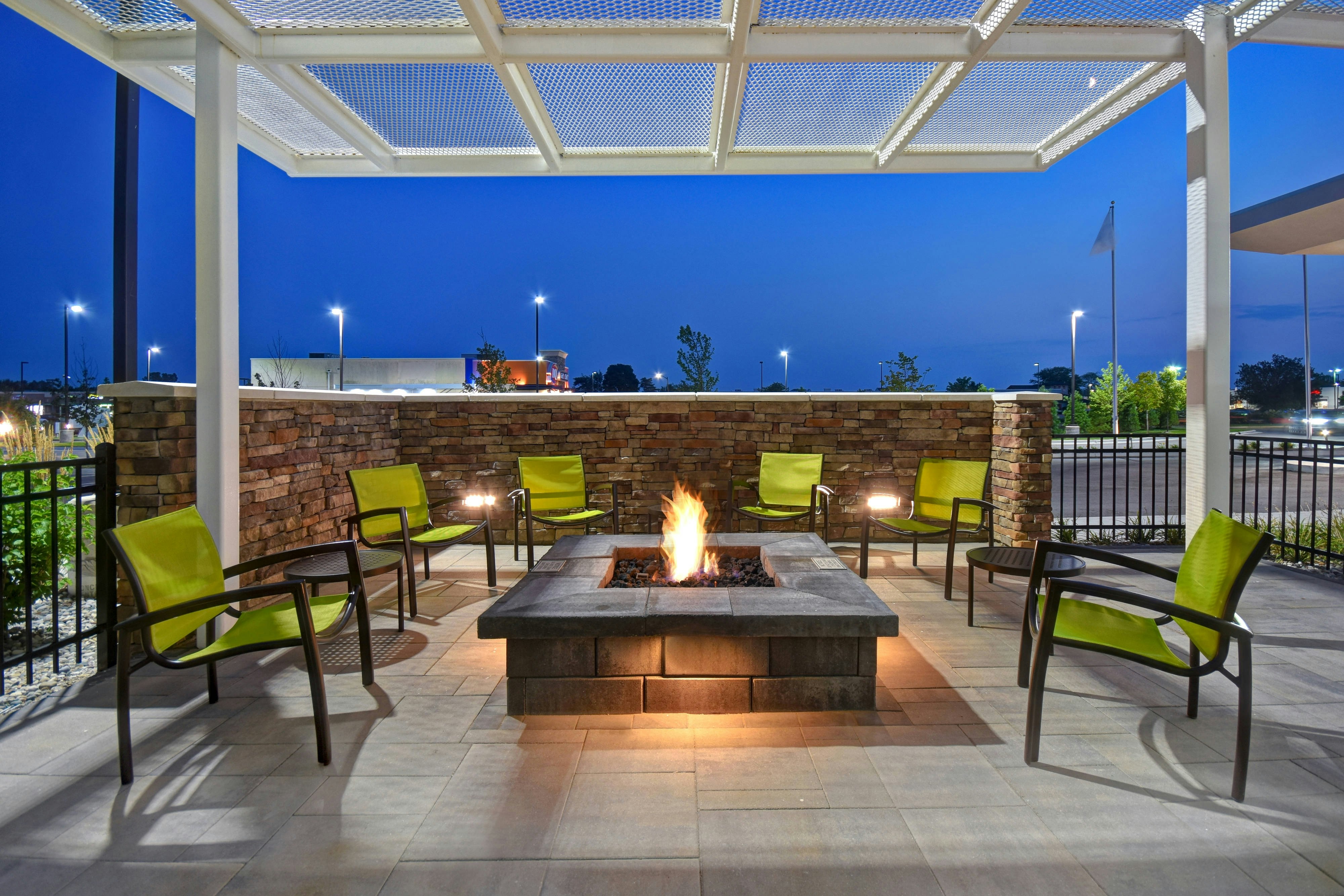 SpringHill Suites by Marriott Holland 18/24