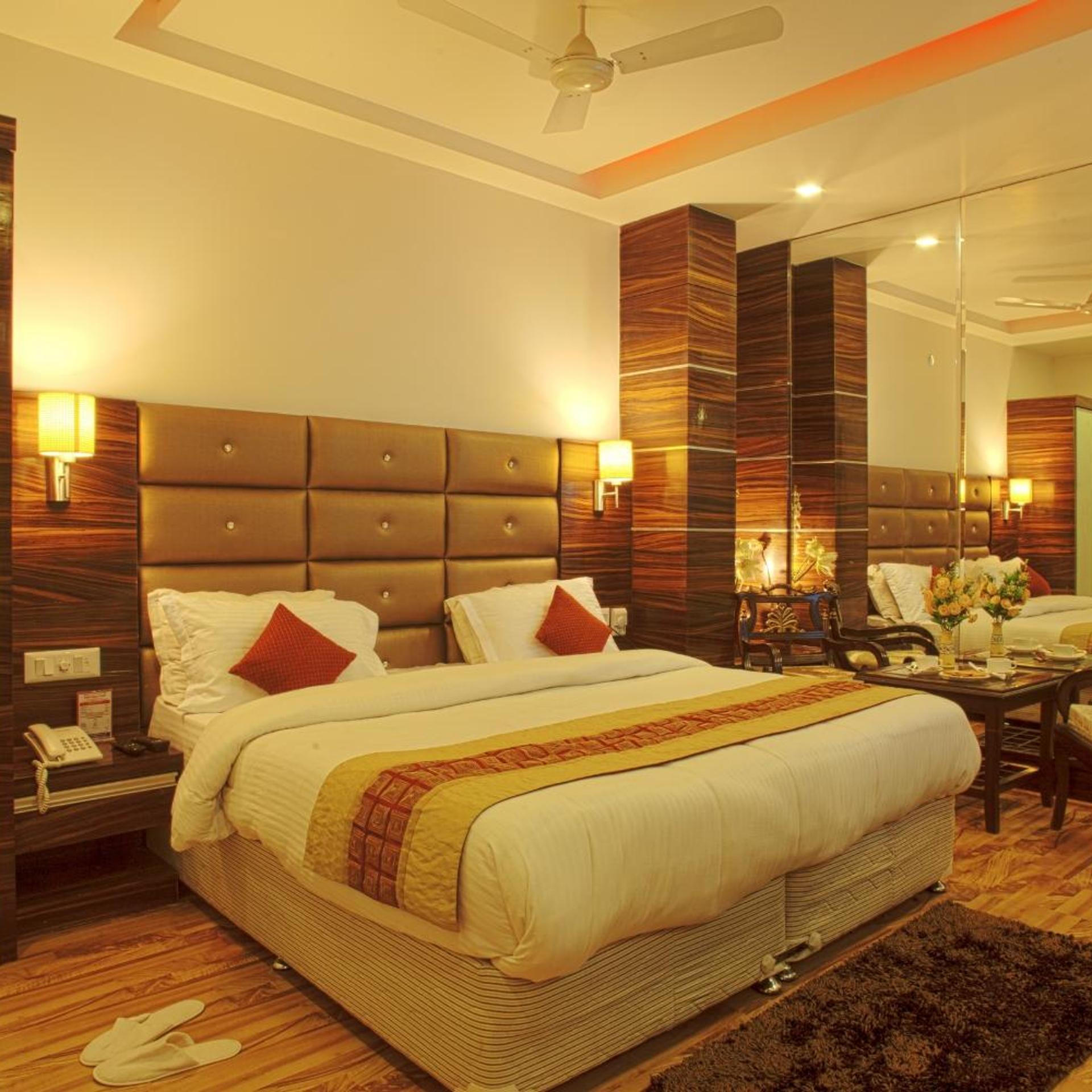 Hotel Delhi 55 12/30