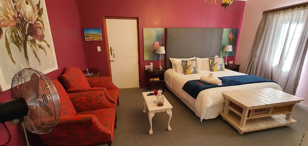 Paternoster Manor 13/36