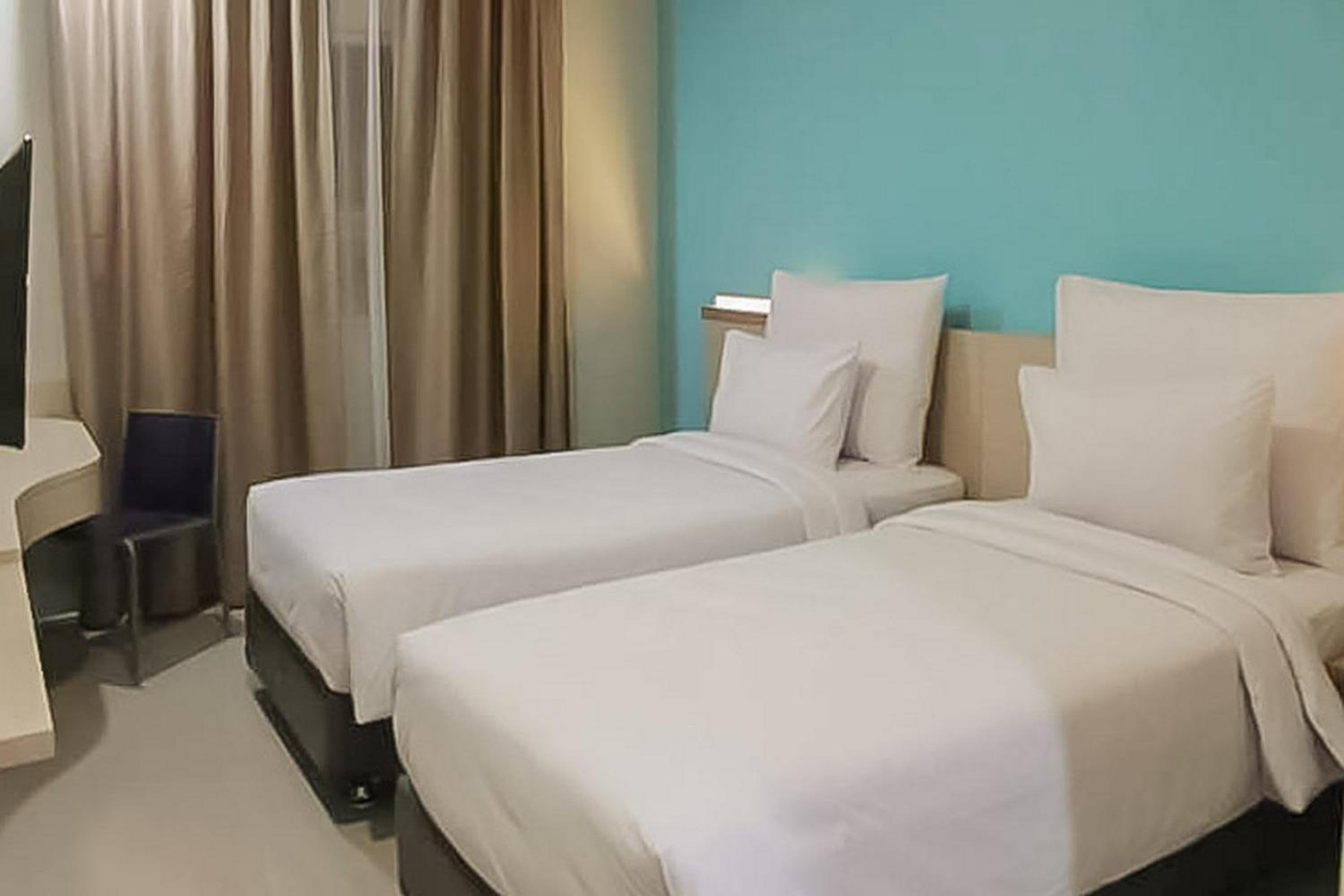Hotel Mutiara 8/18