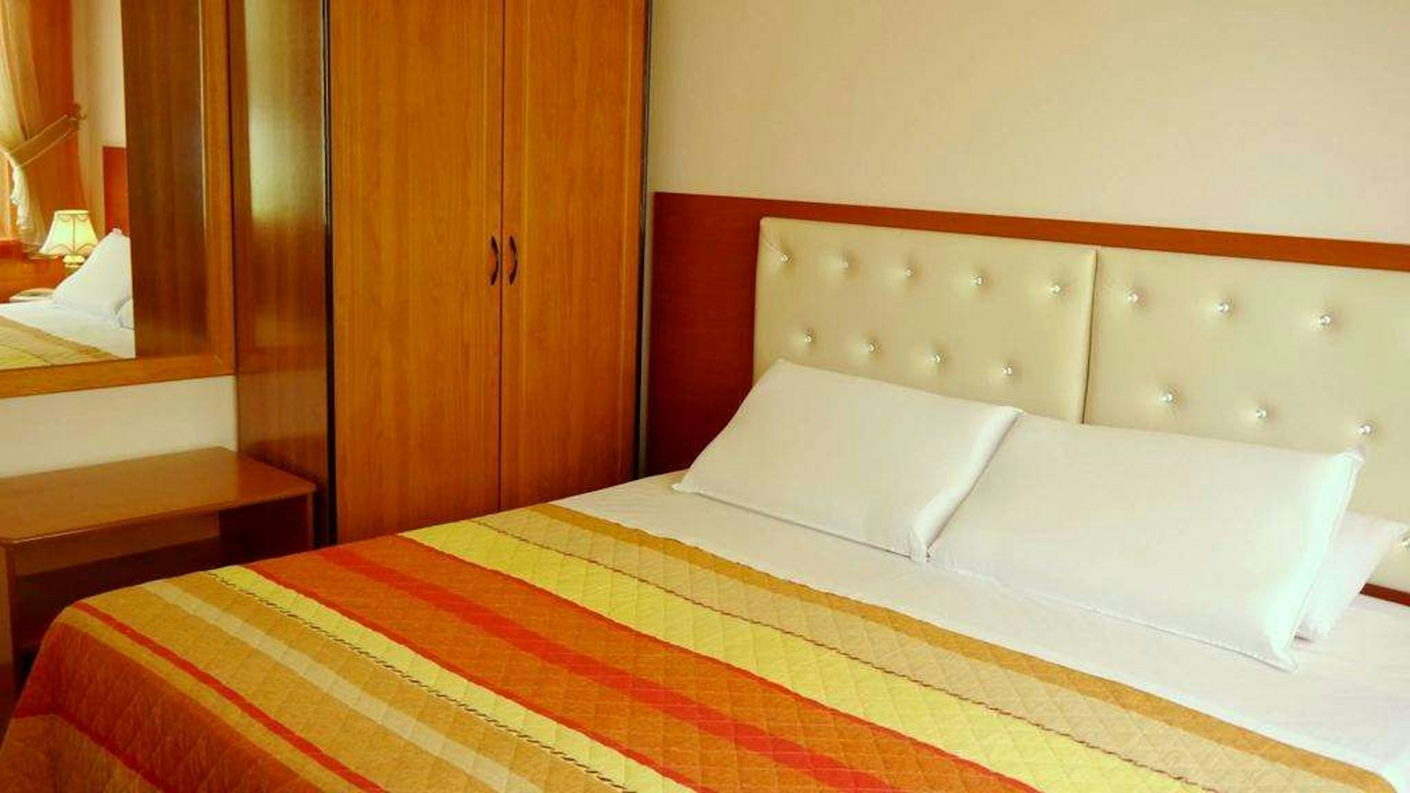 Kruja Hotel 39/65