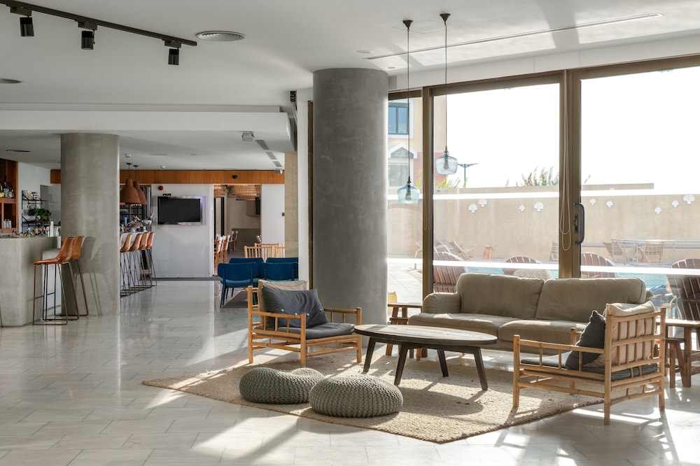 Blue Sky City Beach Hotel - Adults Only 22/33