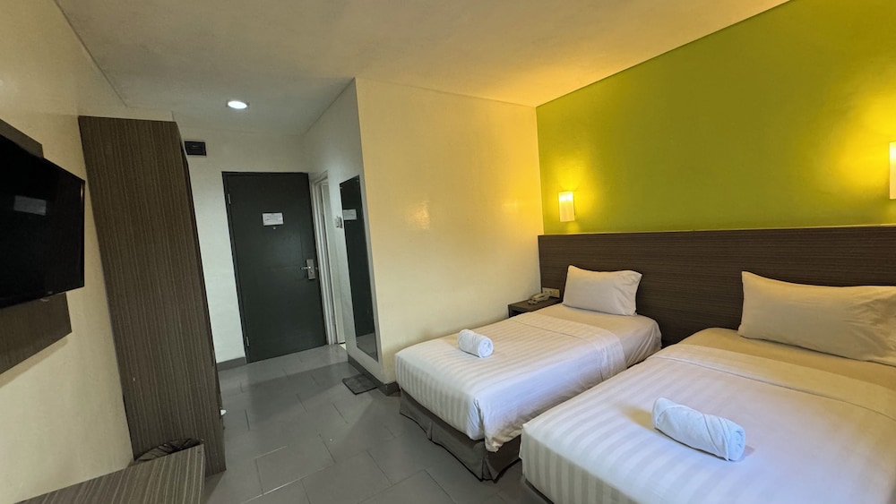 SUPERIOR, TWIN BEDS