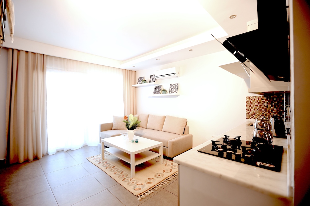 Truemar Hotels & Suites 18/50