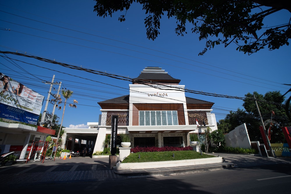 Luminor Hotel Banyuwangi Yos Sudarso 3/70