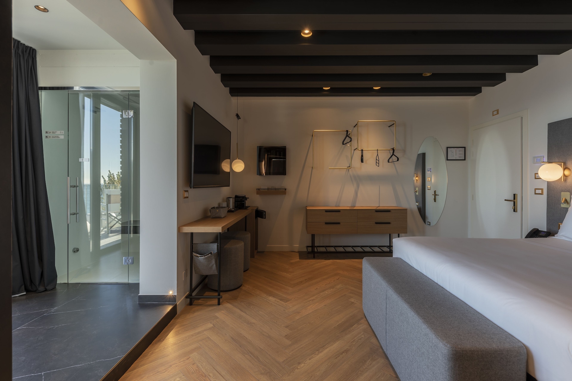 DELUXE, LAKE VIEW, PRIVATE SPA, TERRACE