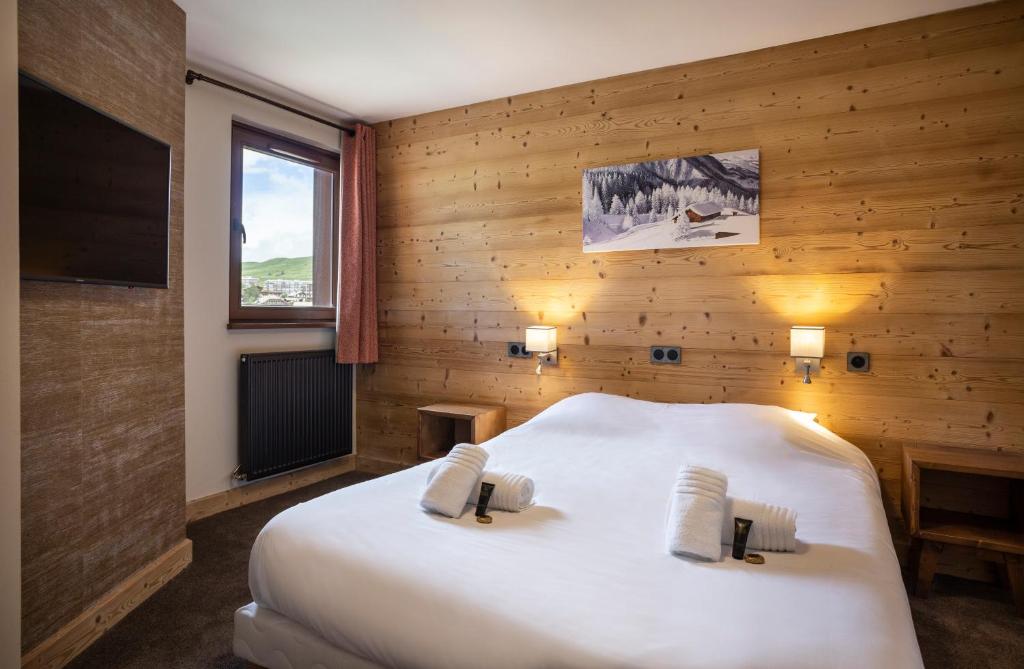 4 Bedrooms, Apartment, Sauna
