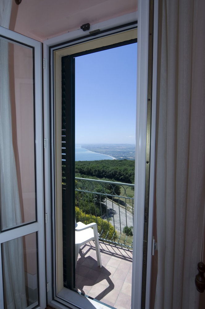 Hotel Monteconero 4/50