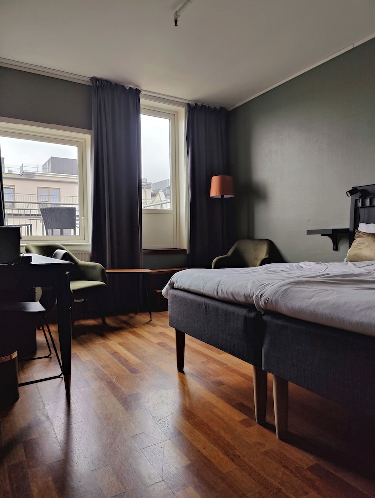 PLUS, DOUBLE BED, TERRACE