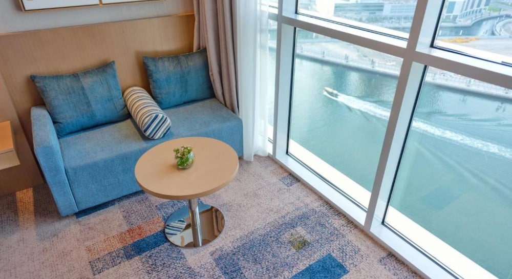 Canal Central Hotel Business Bay 29/46