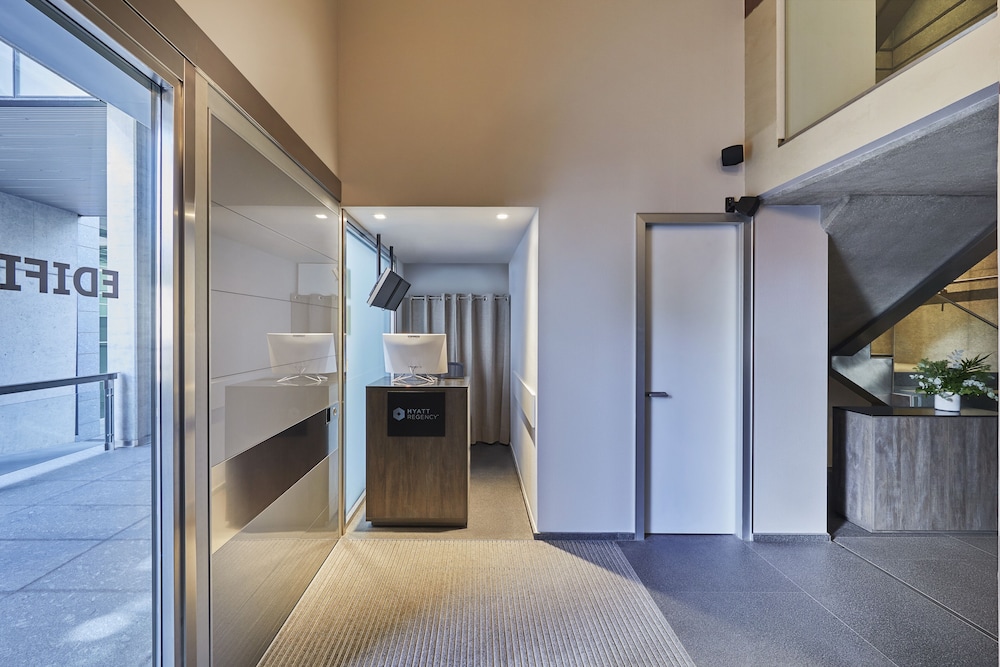 Hyatt Regency Madrid Residences 3/34