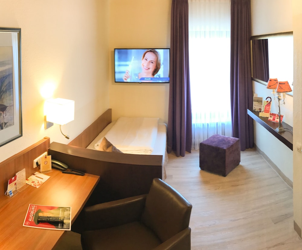 City Hotel Ost am Ko 31/50