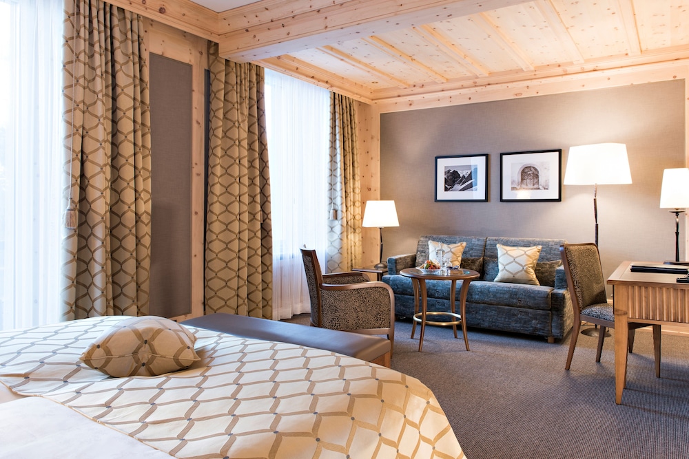Kulm Hotel St Moritz 33/83