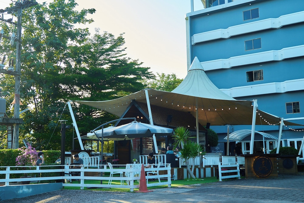Nora Bukit Hotel 25/29