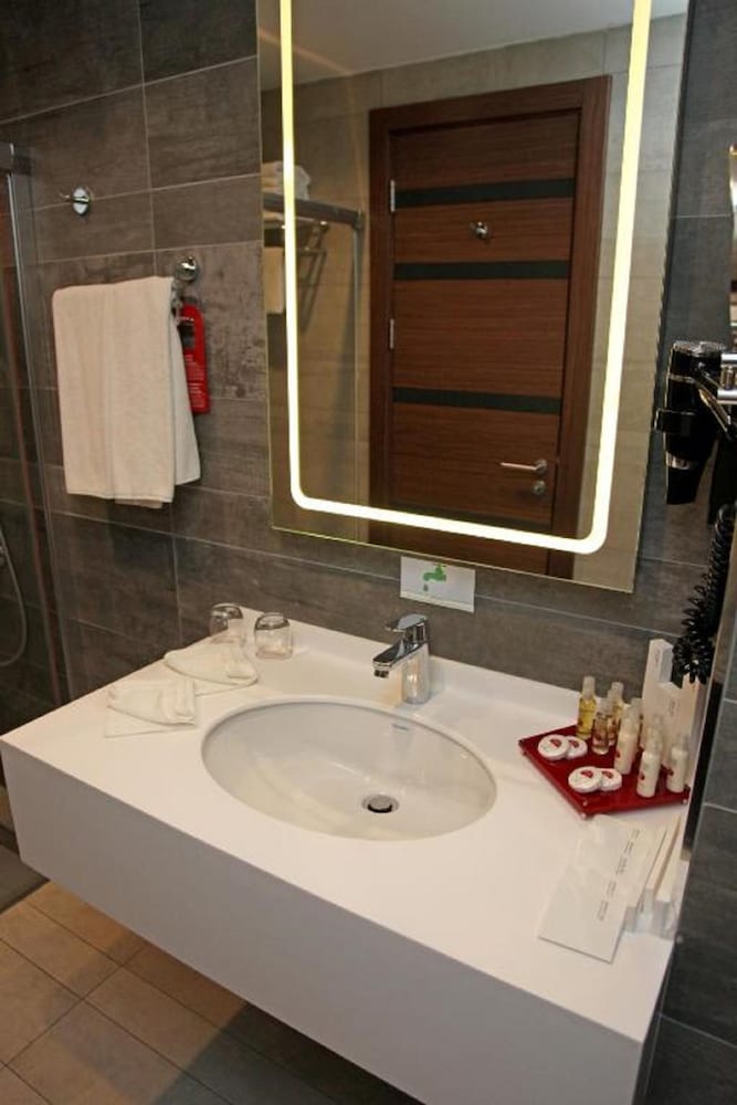 Ramada by Wyndham Istanbul Alibeykoy 31/57