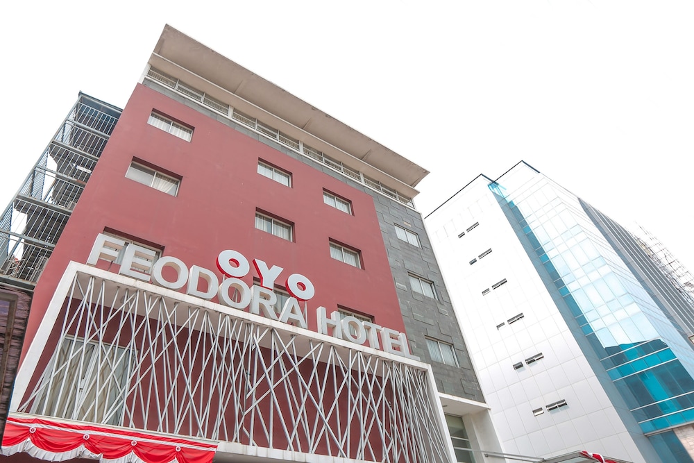 Feodora Hotel Grogol 1/20