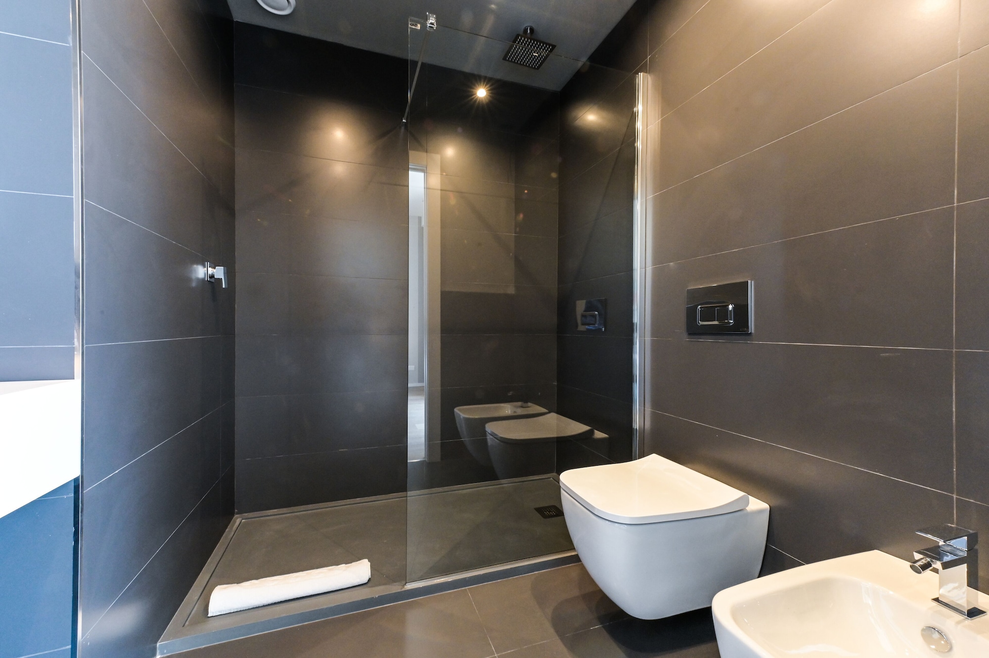 جناح جونيور بسرير كوين مع أريكة، Hotel Punta Tipa 2/3