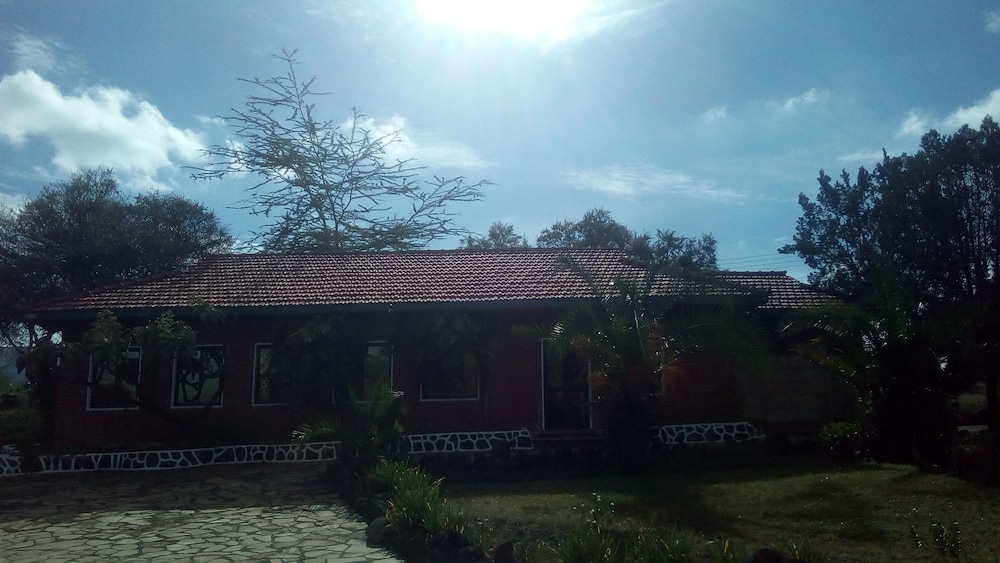 JACARANDA LAKE ELEMENTAITA LODGE 图片2
