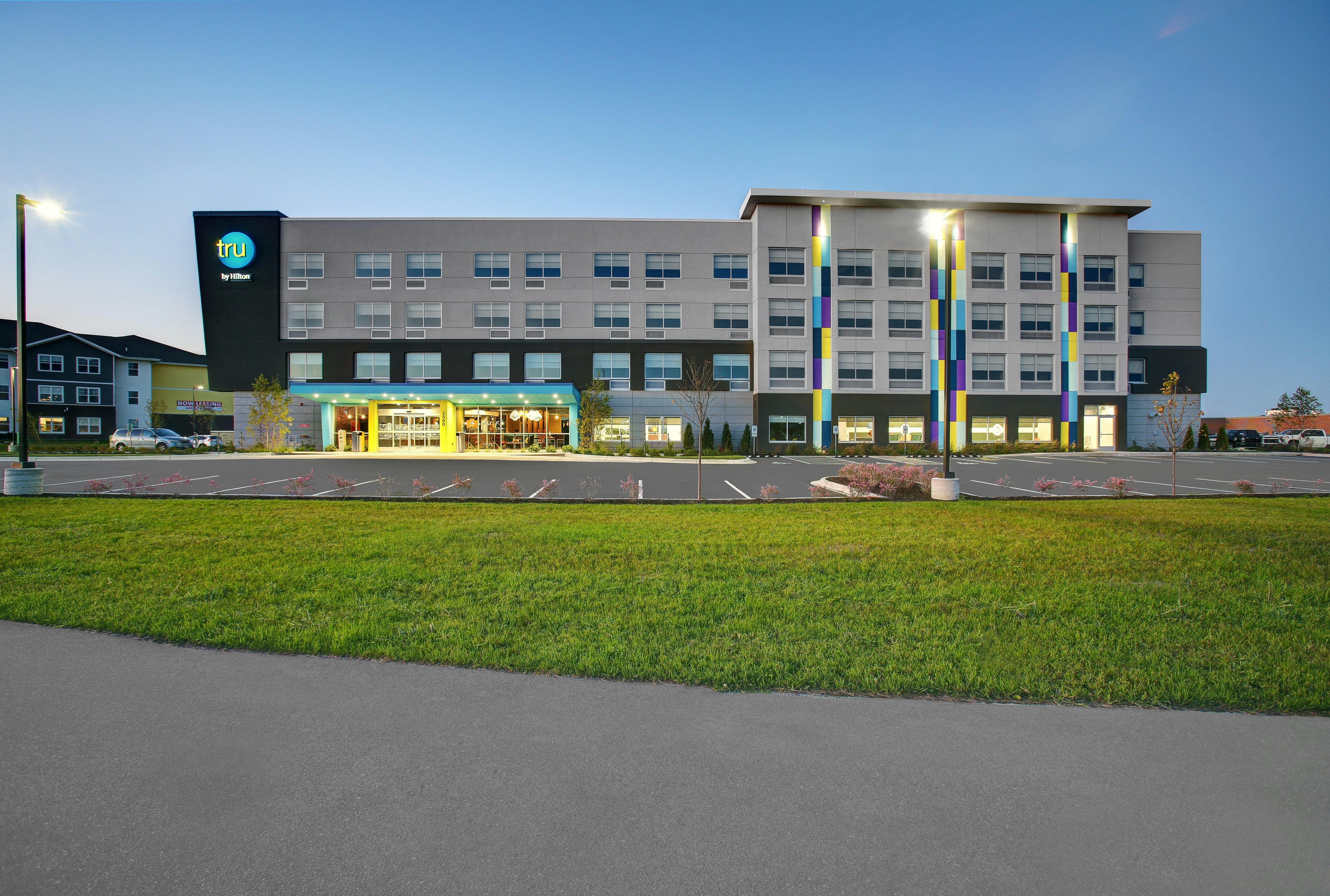 Tru By Hilton Stoughton Wi 4/39