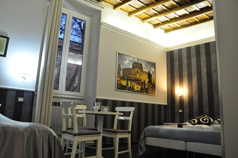 Navona Nice Room 19/25