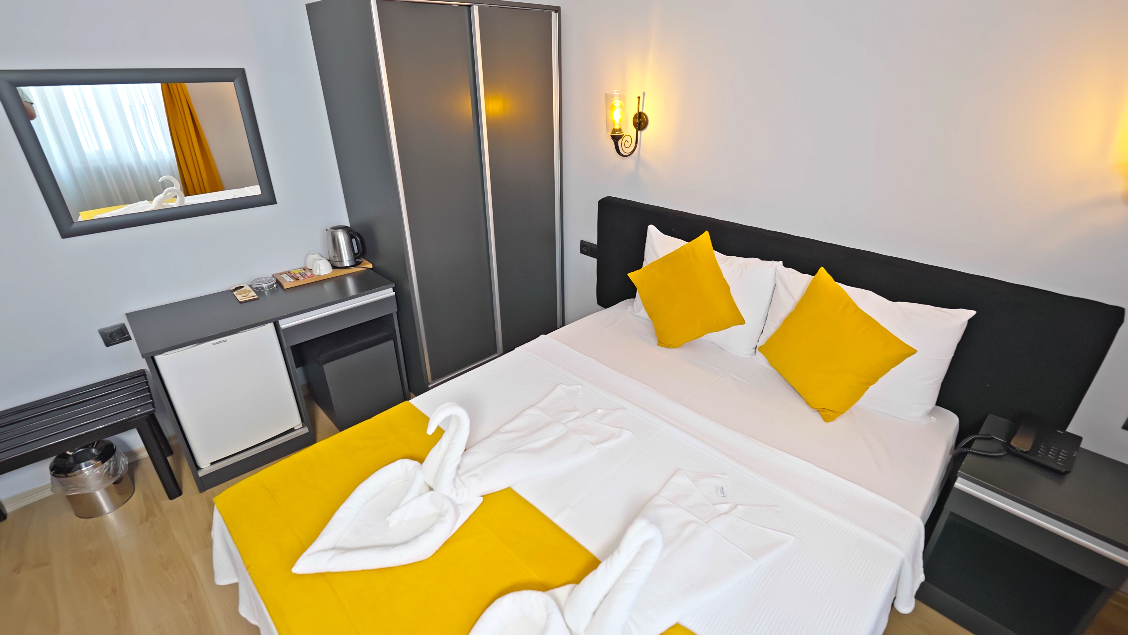 Room, Double Bed, Sea View