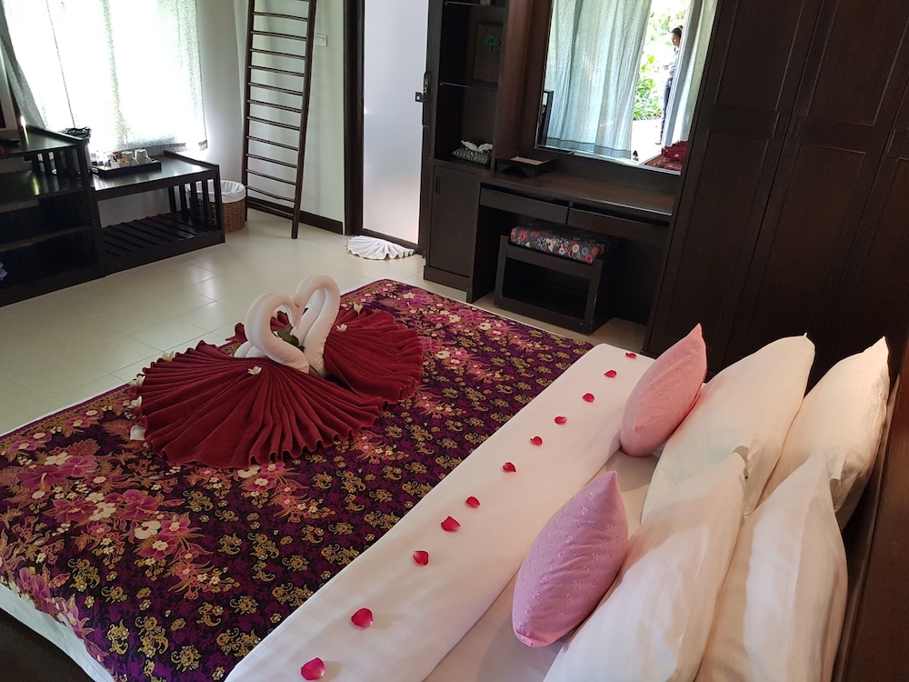 Tropicana Lanta Resort 5/75