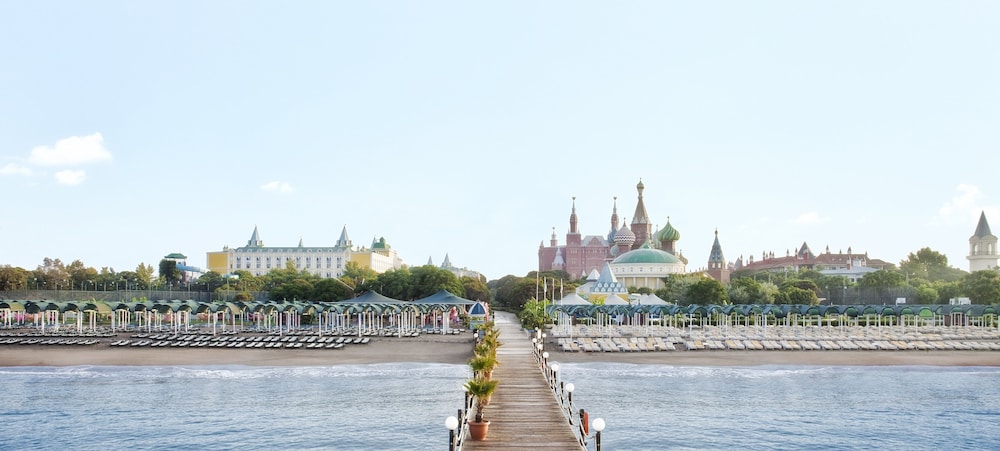 Kremlin Palace 50/54