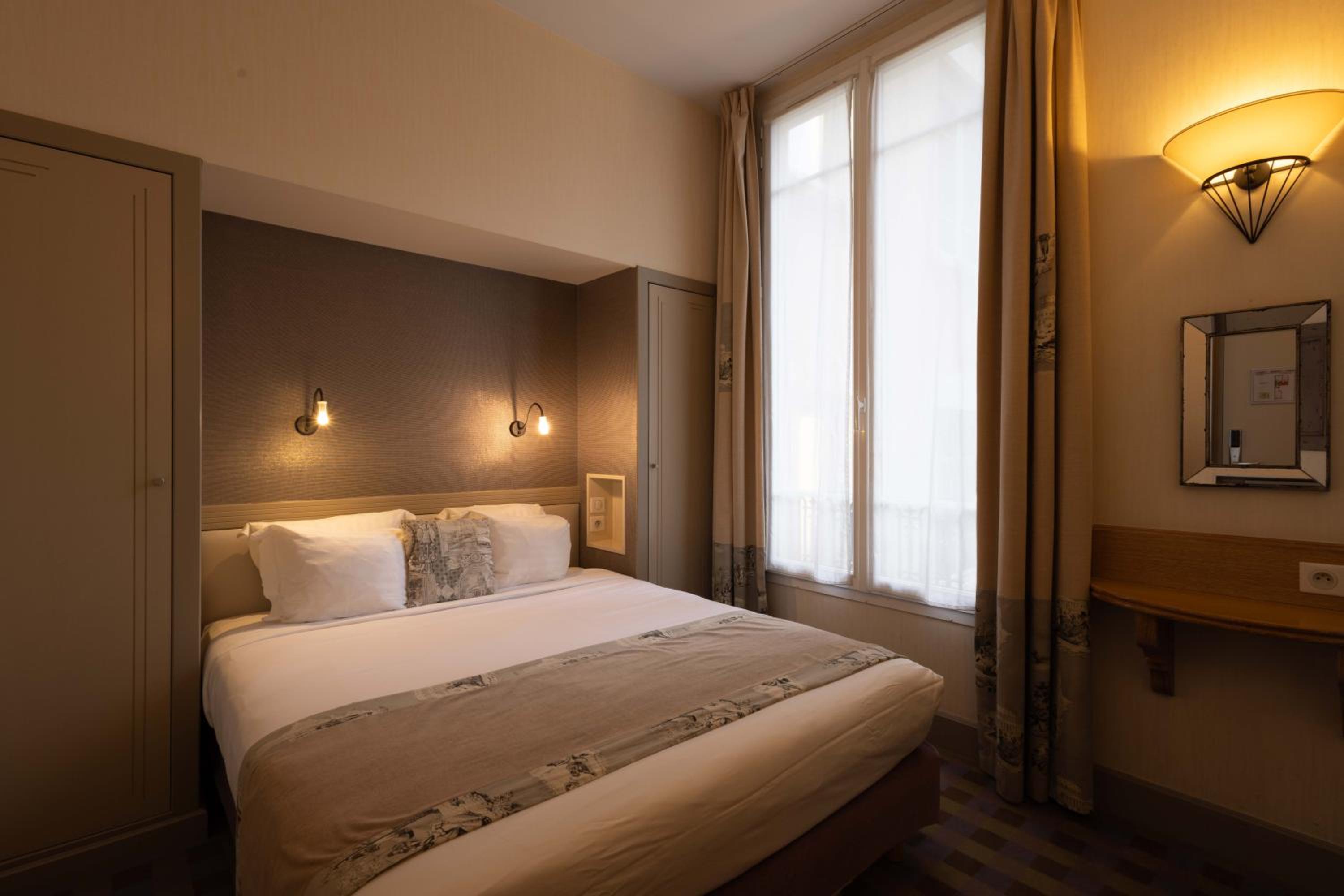 Traditional, Double or Twin Bed, Hotel Residence Foch 6/10
