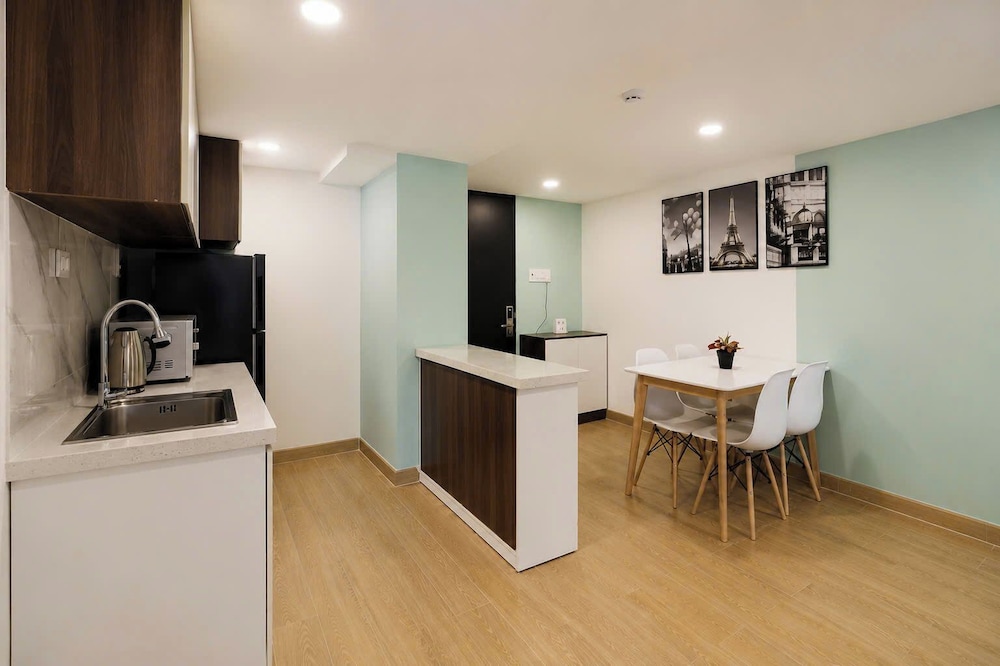 The Sargon 13/76