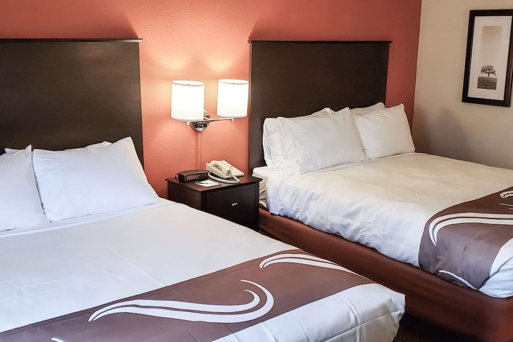 Quality Inn Atchison 9/22