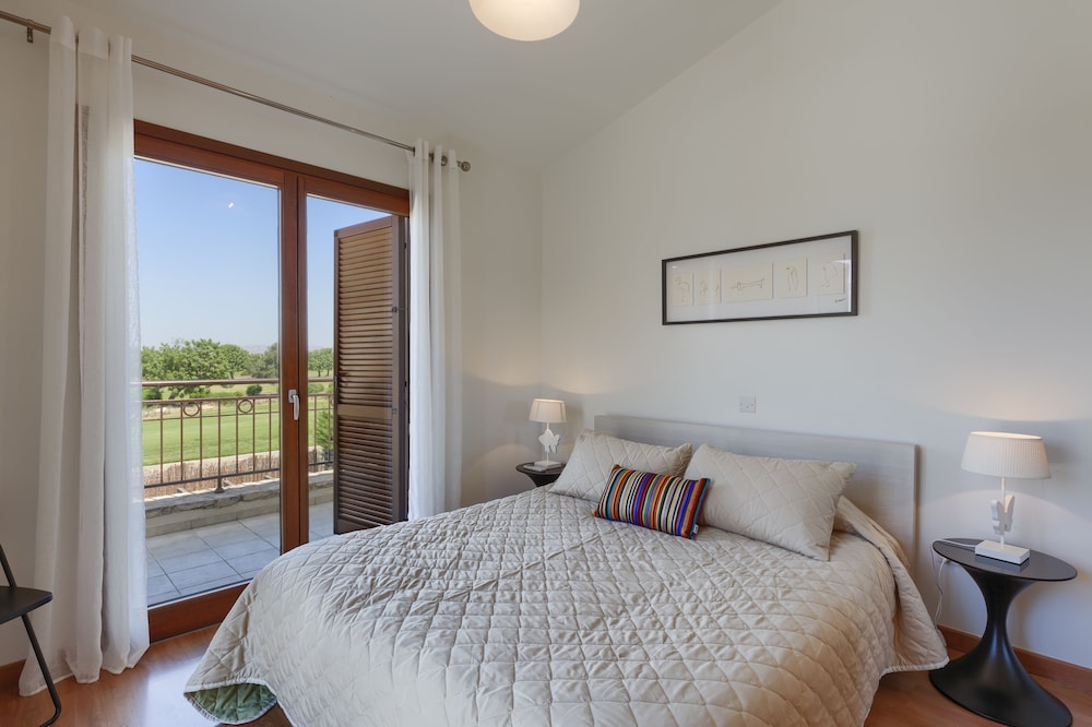 Aphrodite Hills Rentals - Junior Villas 14/50