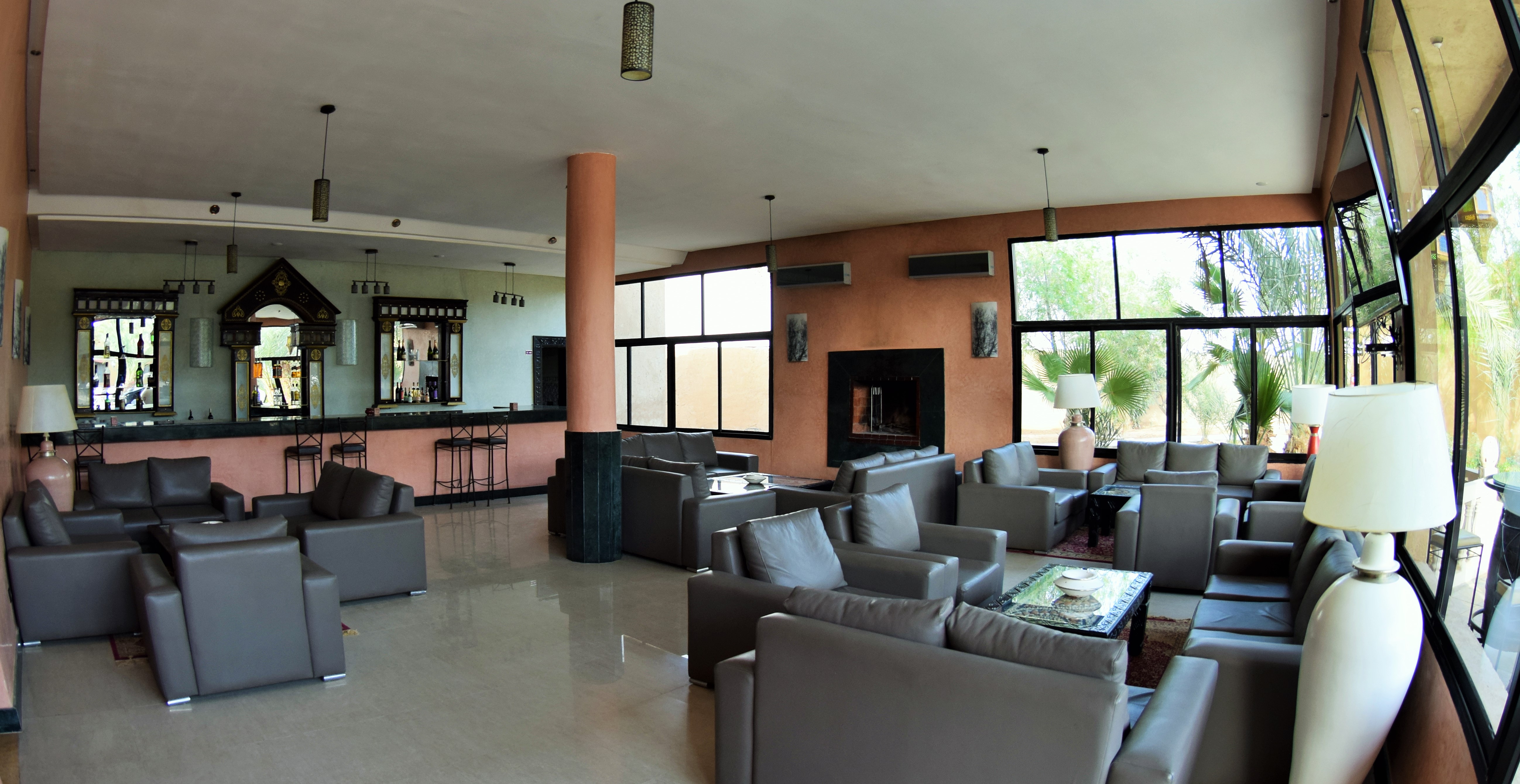 Palms Hotel Club 26/41