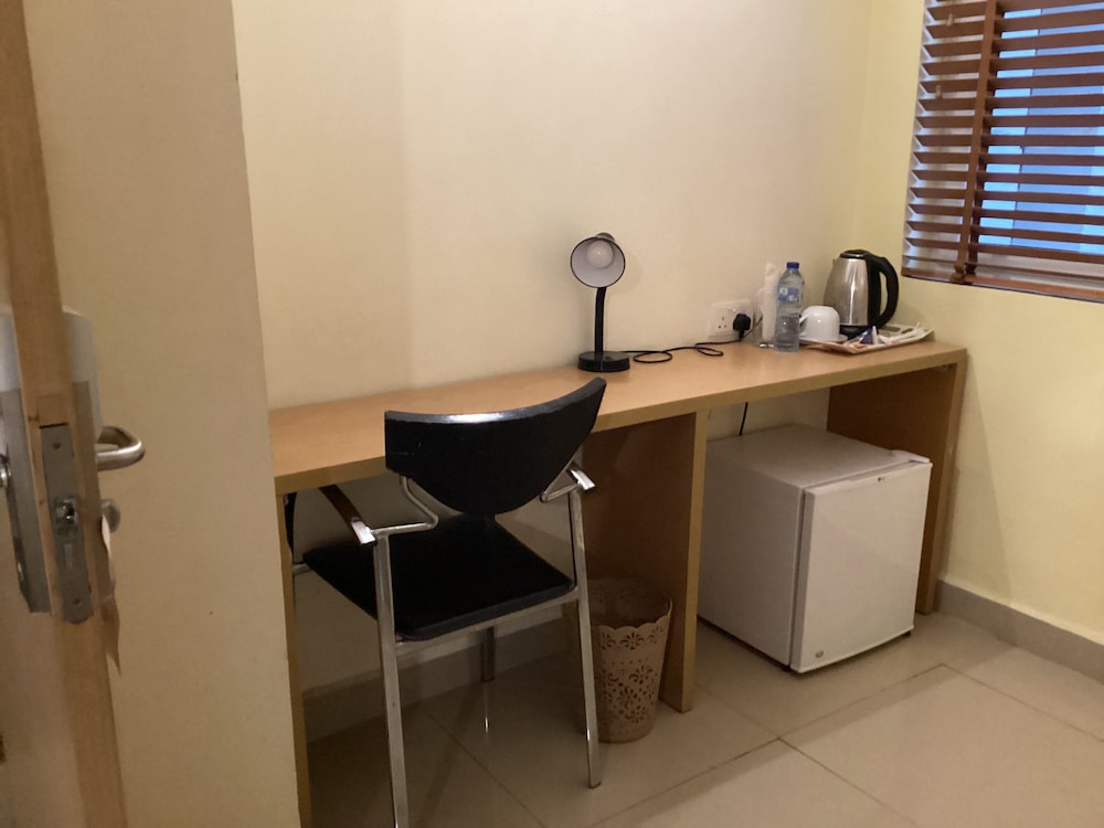 Adis Hotels Ibadan 25/32