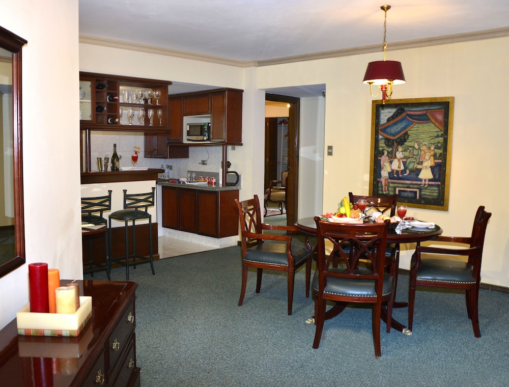 Yotau All Suites Hotel 37/50