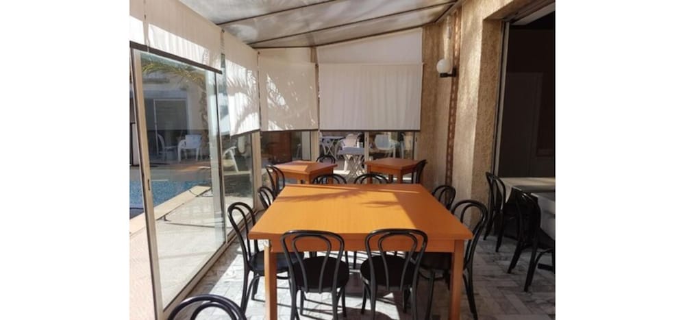 Adonis Arc Hotel Aix 58/68